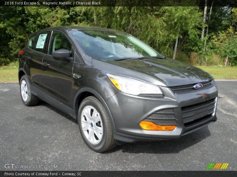 Magnetic Metallic / Charcoal Black 2016 Ford Escape S