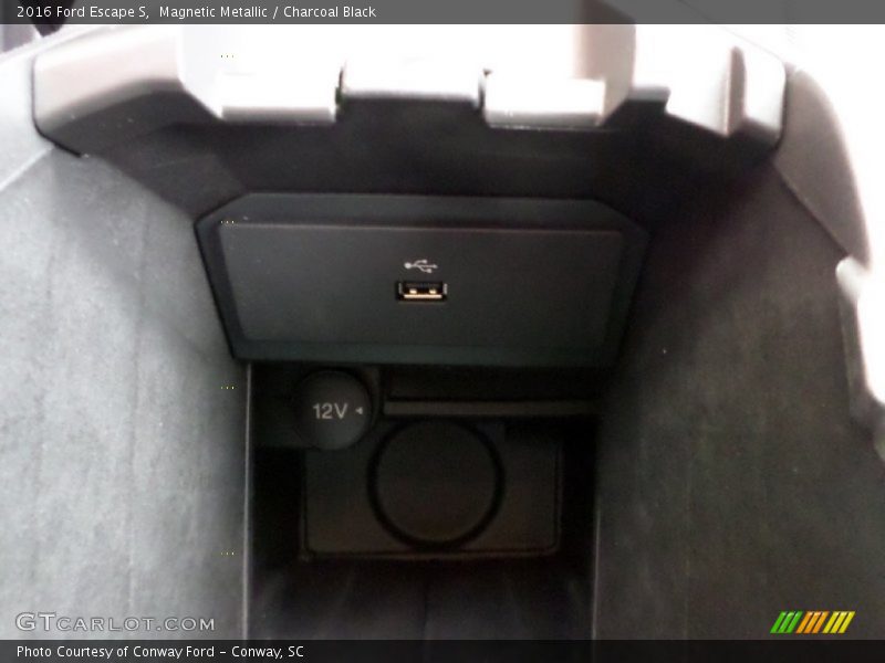 Magnetic Metallic / Charcoal Black 2016 Ford Escape S