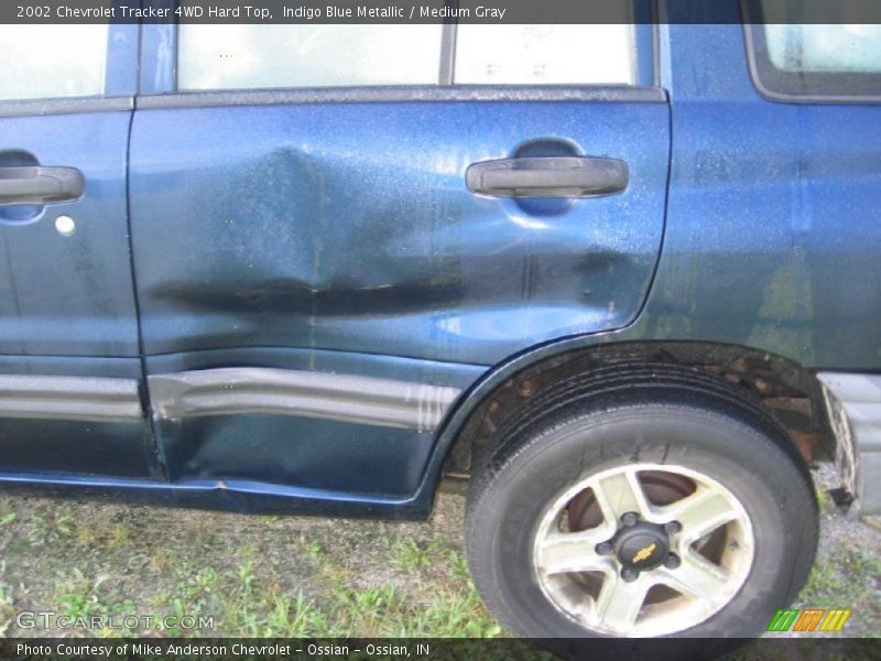 Indigo Blue Metallic / Medium Gray 2002 Chevrolet Tracker 4WD Hard Top