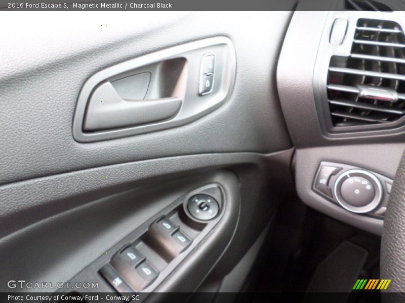 Magnetic Metallic / Charcoal Black 2016 Ford Escape S