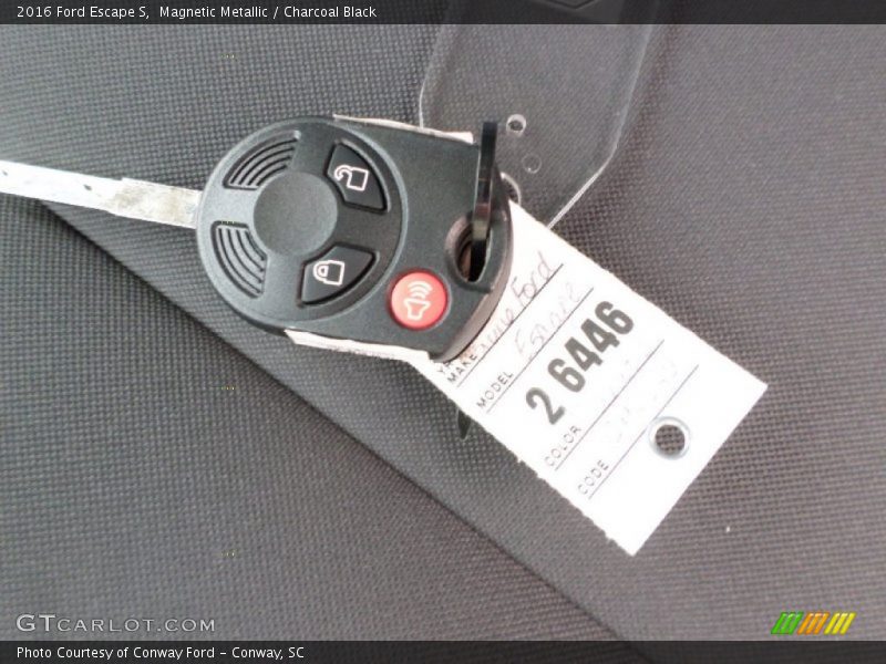 Magnetic Metallic / Charcoal Black 2016 Ford Escape S