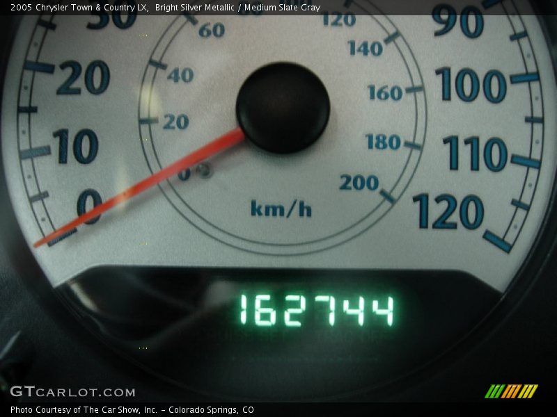 Bright Silver Metallic / Medium Slate Gray 2005 Chrysler Town & Country LX