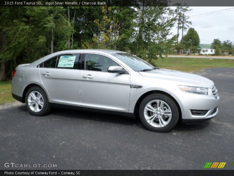 Ingot Silver Metallic / Charcoal Black 2015 Ford Taurus SEL