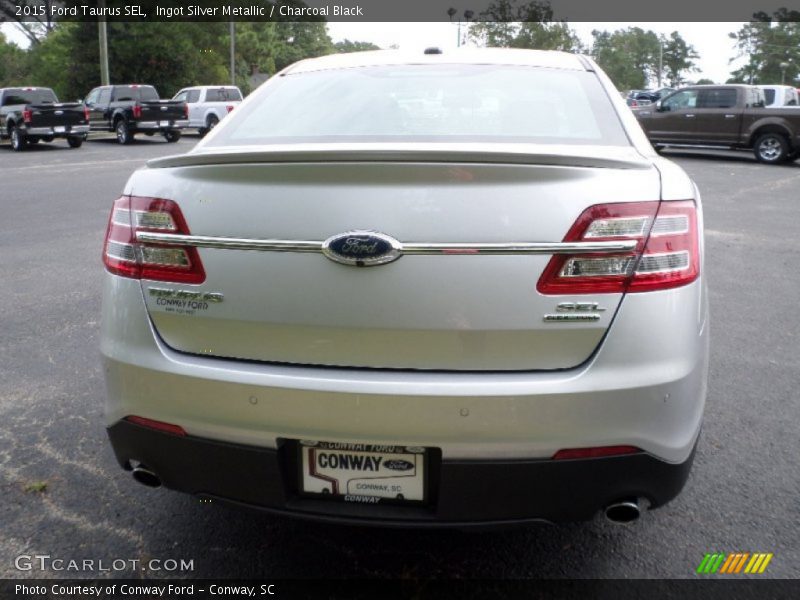 Ingot Silver Metallic / Charcoal Black 2015 Ford Taurus SEL