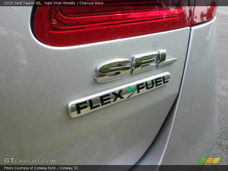 Ingot Silver Metallic / Charcoal Black 2015 Ford Taurus SEL