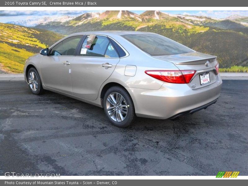 Creme Brulee Mica / Black 2016 Toyota Camry SE