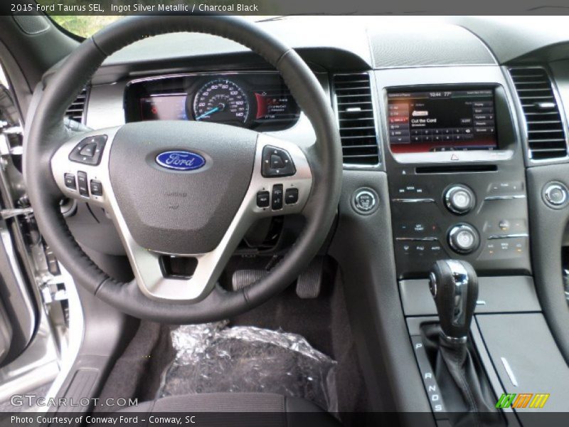 Ingot Silver Metallic / Charcoal Black 2015 Ford Taurus SEL