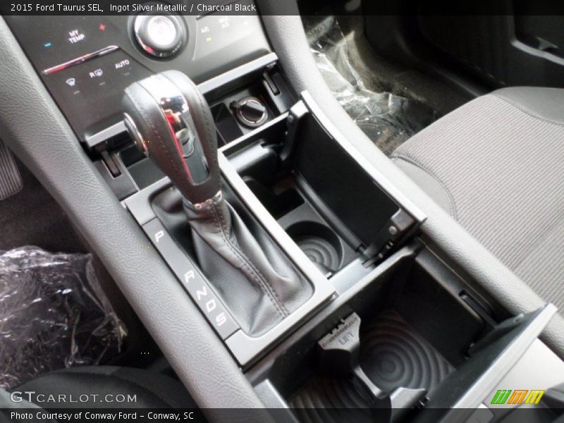 Ingot Silver Metallic / Charcoal Black 2015 Ford Taurus SEL