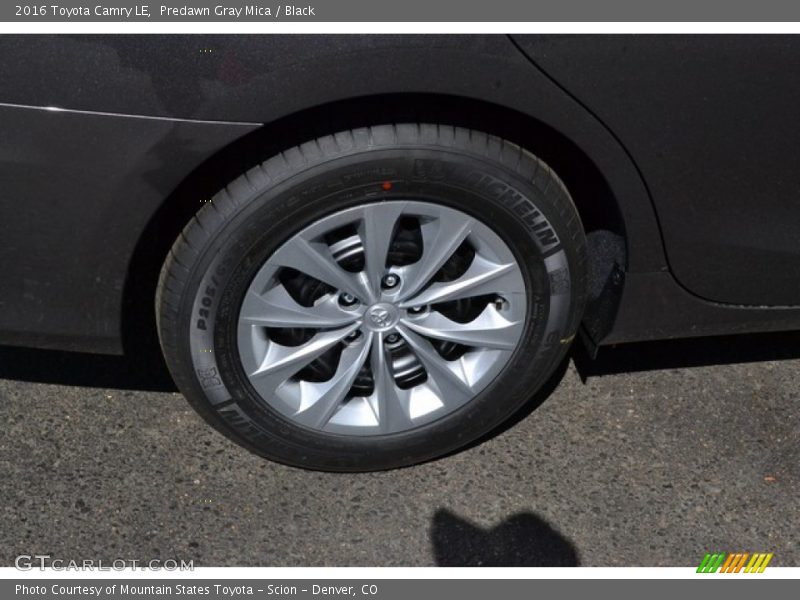 Predawn Gray Mica / Black 2016 Toyota Camry LE