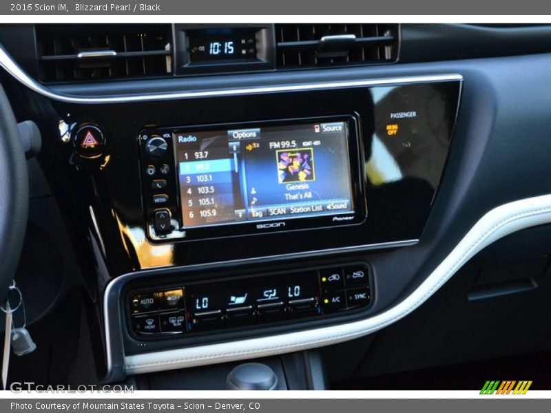 Blizzard Pearl / Black 2016 Scion iM
