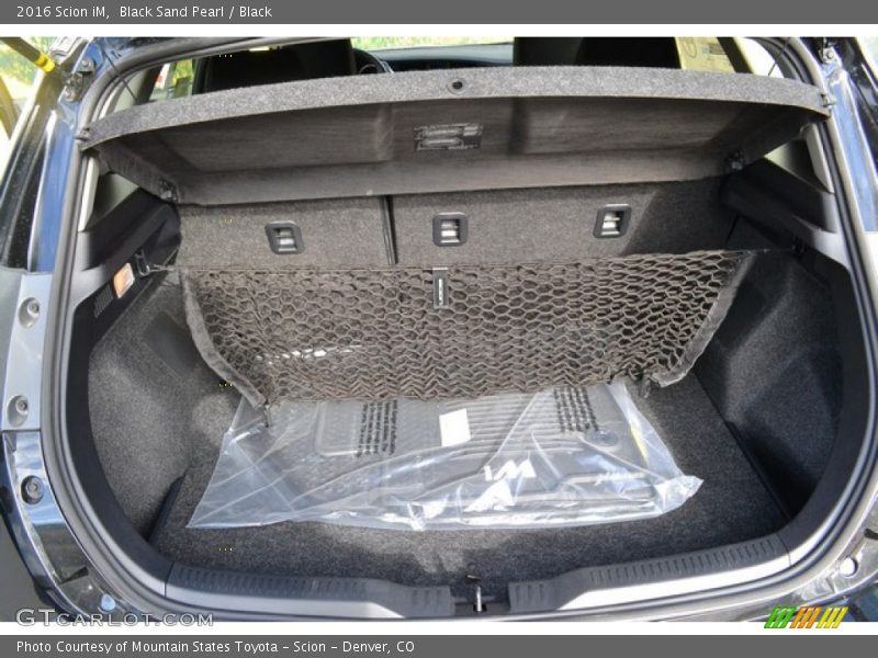 Black Sand Pearl / Black 2016 Scion iM