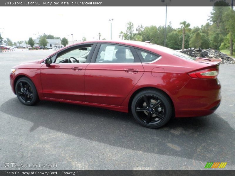Ruby Red Metallic / Charcoal Black 2016 Ford Fusion SE