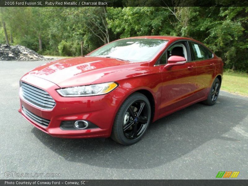 Ruby Red Metallic / Charcoal Black 2016 Ford Fusion SE