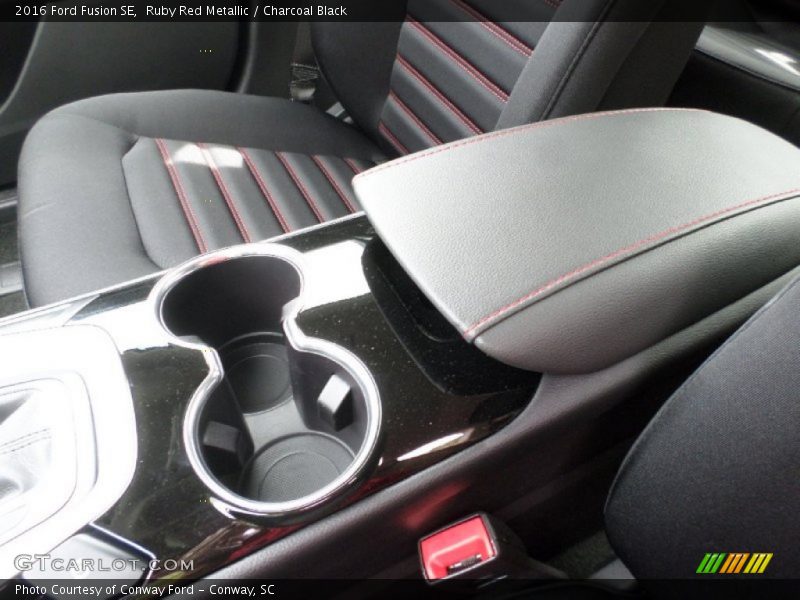 Ruby Red Metallic / Charcoal Black 2016 Ford Fusion SE