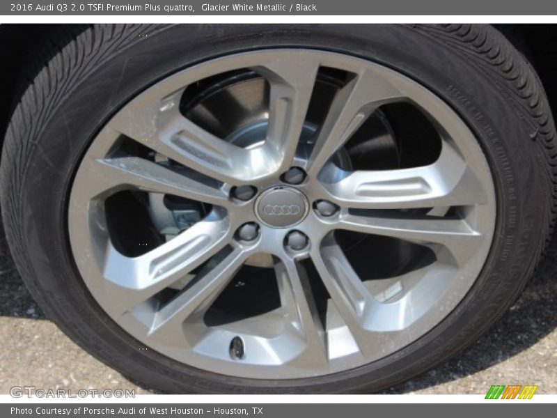 Glacier White Metallic / Black 2016 Audi Q3 2.0 TSFI Premium Plus quattro