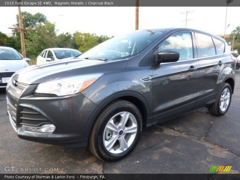 Magnetic Metallic / Charcoal Black 2016 Ford Escape SE 4WD
