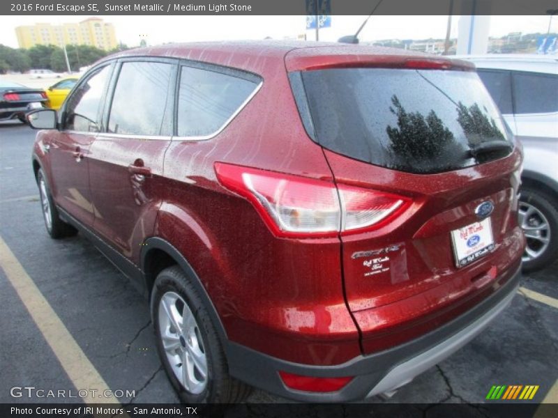 Sunset Metallic / Medium Light Stone 2016 Ford Escape SE