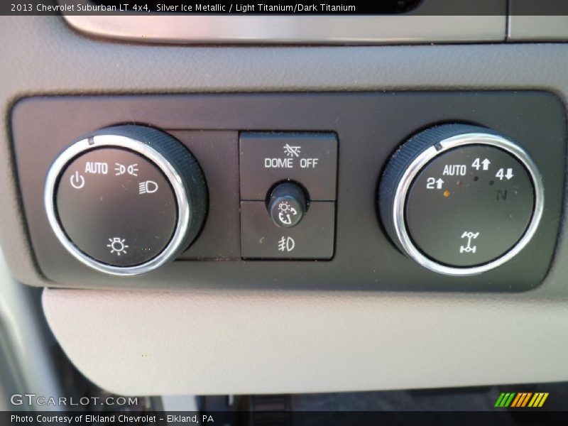 Silver Ice Metallic / Light Titanium/Dark Titanium 2013 Chevrolet Suburban LT 4x4