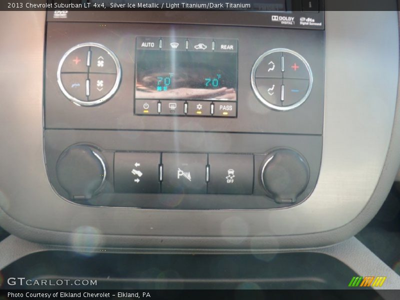 Silver Ice Metallic / Light Titanium/Dark Titanium 2013 Chevrolet Suburban LT 4x4