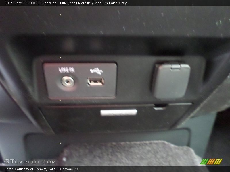 Blue Jeans Metallic / Medium Earth Gray 2015 Ford F150 XLT SuperCab