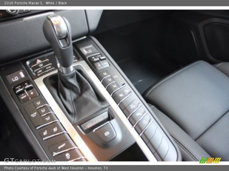 White / Black 2016 Porsche Macan S