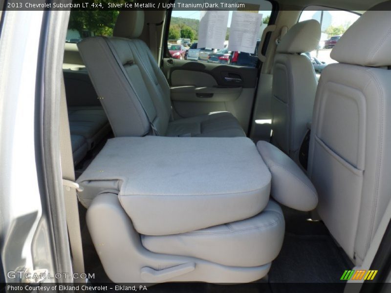 Silver Ice Metallic / Light Titanium/Dark Titanium 2013 Chevrolet Suburban LT 4x4