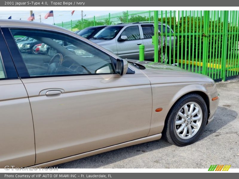 Topaz Beige / Ivory 2001 Jaguar S-Type 4.0