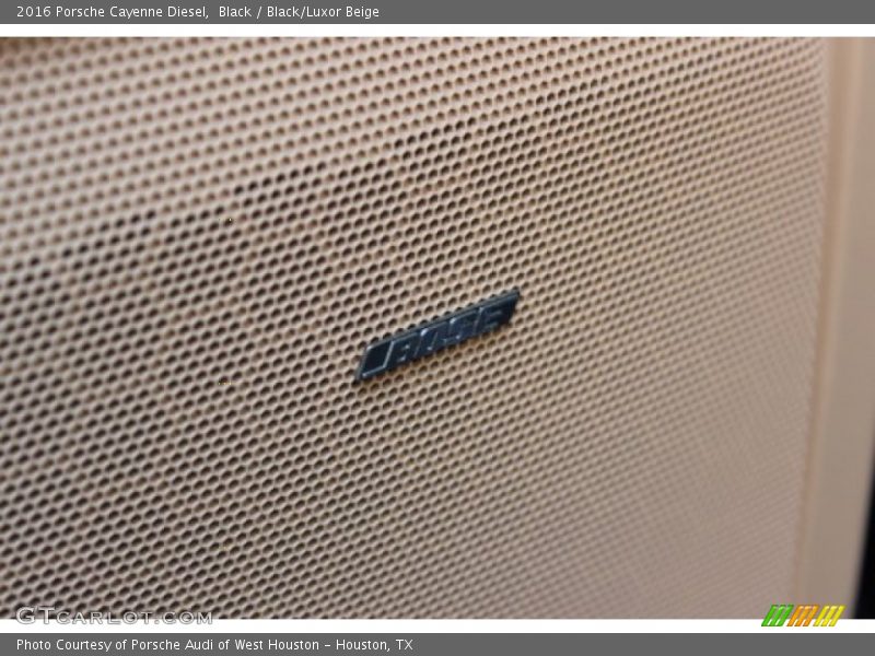 Audio System of 2016 Cayenne Diesel
