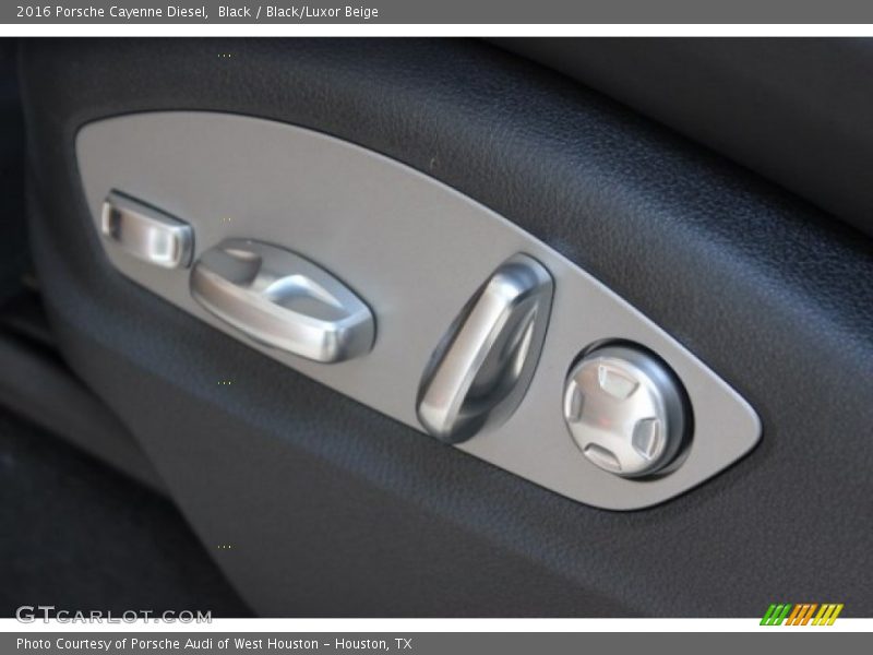 Controls of 2016 Cayenne Diesel