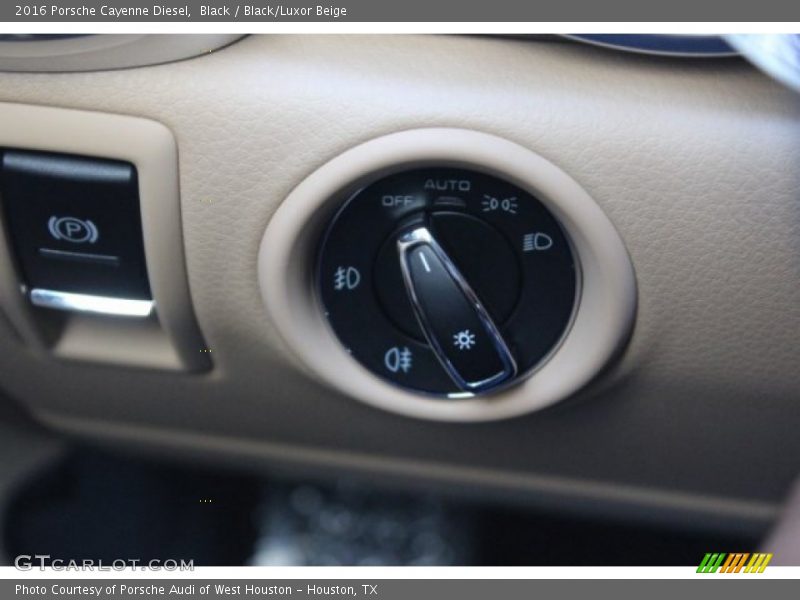 Controls of 2016 Cayenne Diesel