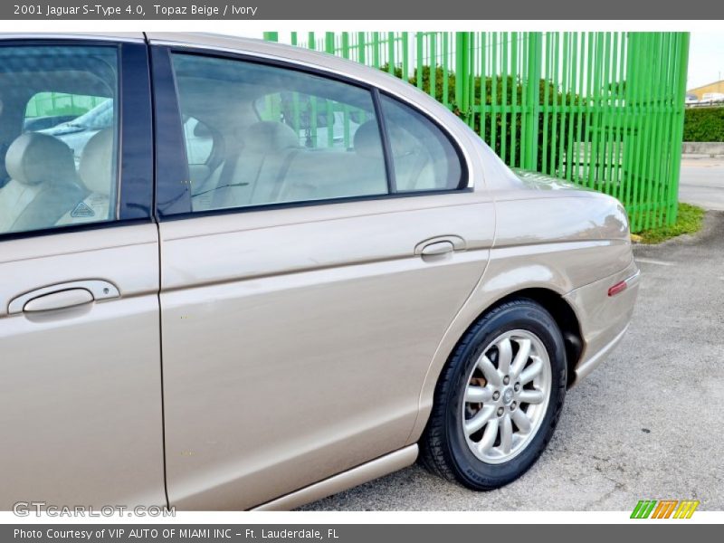 Topaz Beige / Ivory 2001 Jaguar S-Type 4.0
