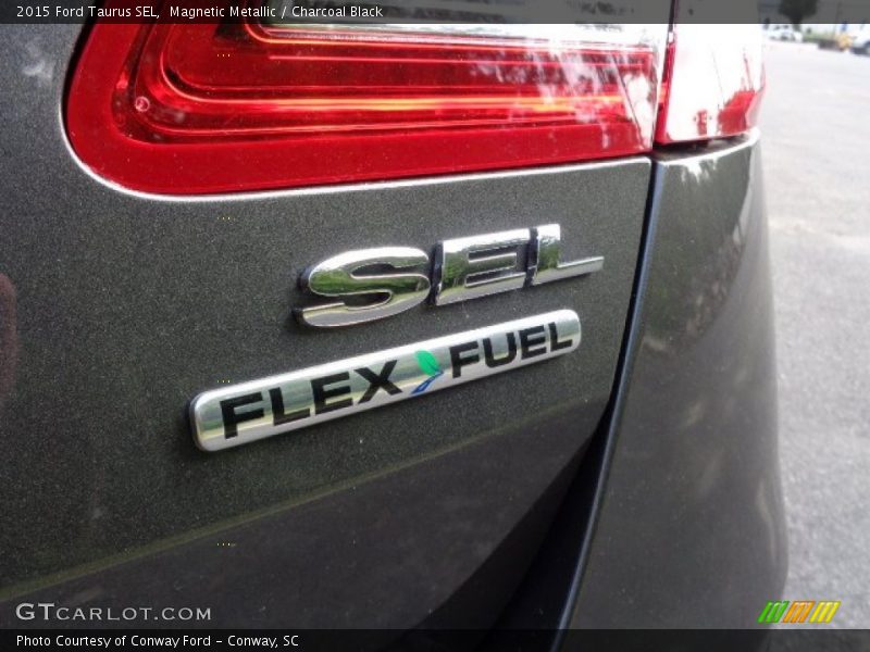 Magnetic Metallic / Charcoal Black 2015 Ford Taurus SEL
