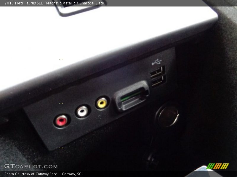 Magnetic Metallic / Charcoal Black 2015 Ford Taurus SEL