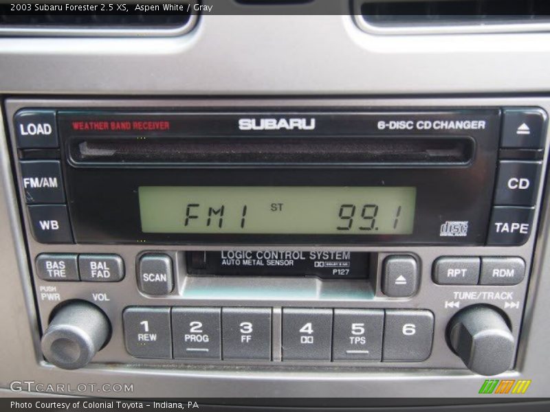 Aspen White / Gray 2003 Subaru Forester 2.5 XS