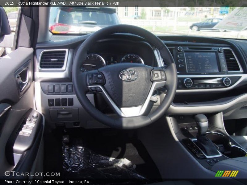 Attitude Black Metallic / Ash 2015 Toyota Highlander XLE AWD