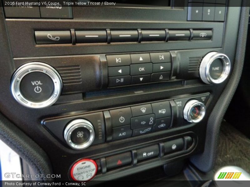 Controls of 2016 Mustang V6 Coupe