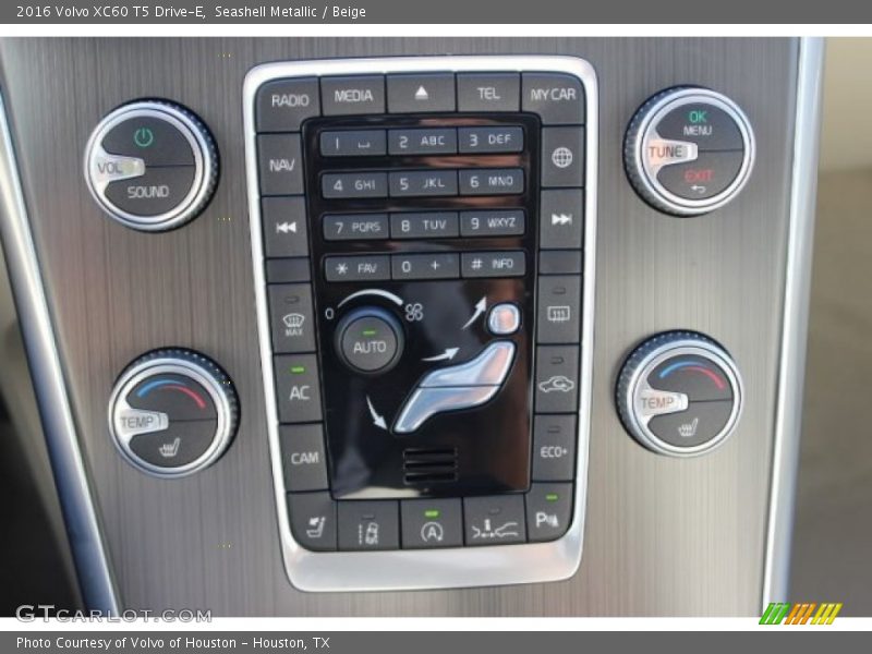 Seashell Metallic / Beige 2016 Volvo XC60 T5 Drive-E