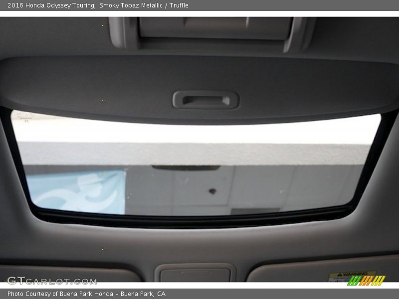 Smoky Topaz Metallic / Truffle 2016 Honda Odyssey Touring