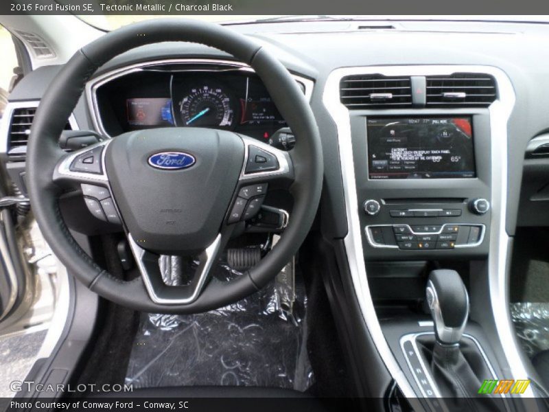 Tectonic Metallic / Charcoal Black 2016 Ford Fusion SE