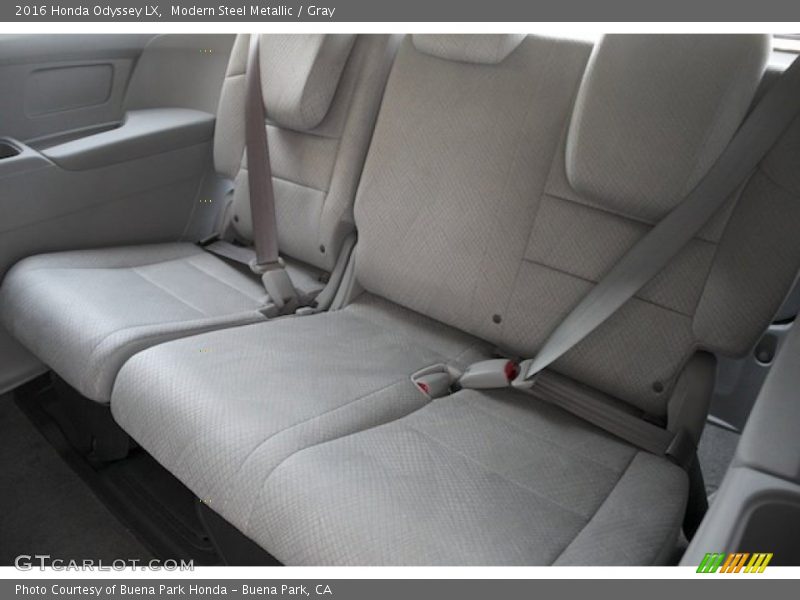 Modern Steel Metallic / Gray 2016 Honda Odyssey LX