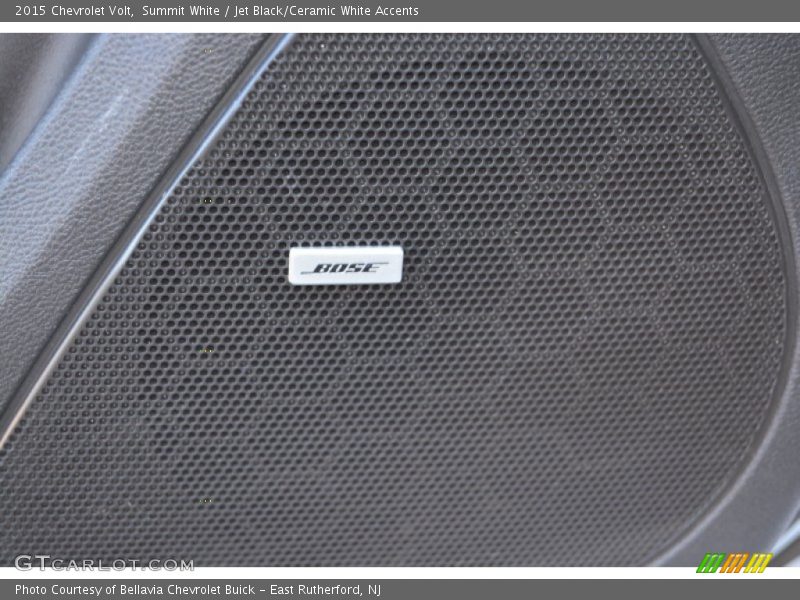 Summit White / Jet Black/Ceramic White Accents 2015 Chevrolet Volt
