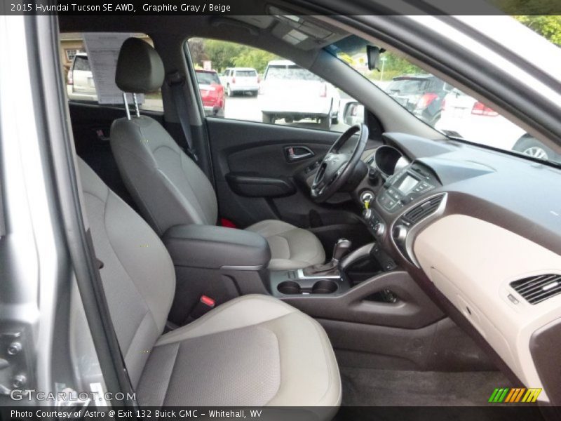 Graphite Gray / Beige 2015 Hyundai Tucson SE AWD