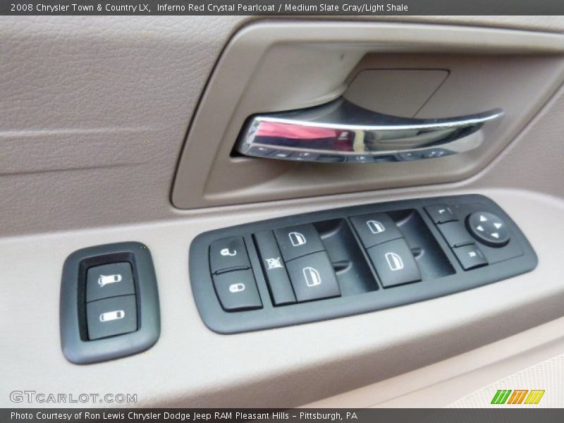 Inferno Red Crystal Pearlcoat / Medium Slate Gray/Light Shale 2008 Chrysler Town & Country LX