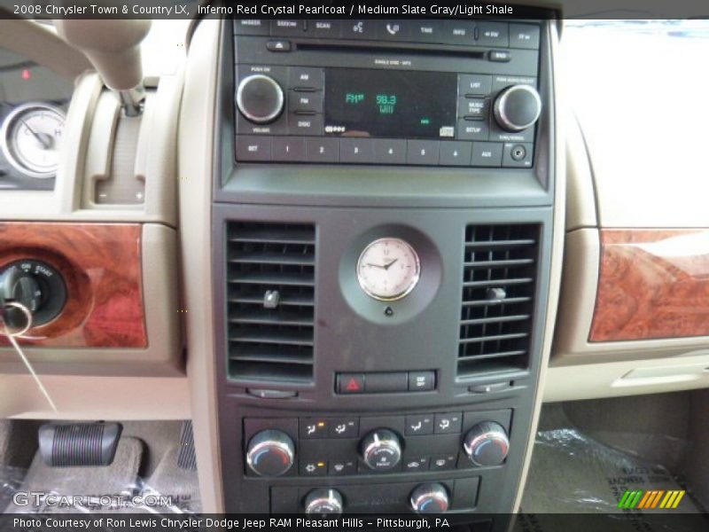 Inferno Red Crystal Pearlcoat / Medium Slate Gray/Light Shale 2008 Chrysler Town & Country LX