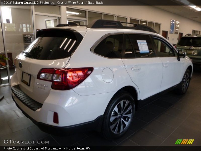 Crystal White Pearl / Slate Black 2016 Subaru Outback 2.5i Limited
