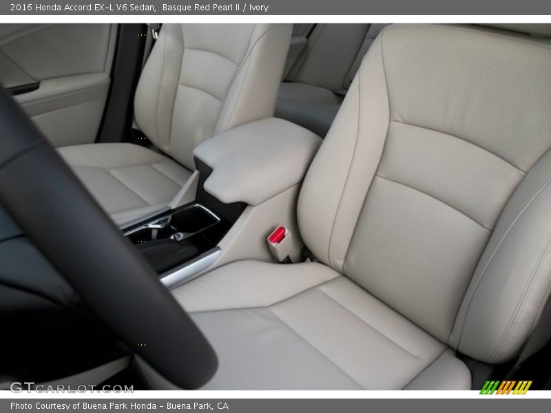 Front Seat of 2016 Accord EX-L V6 Sedan