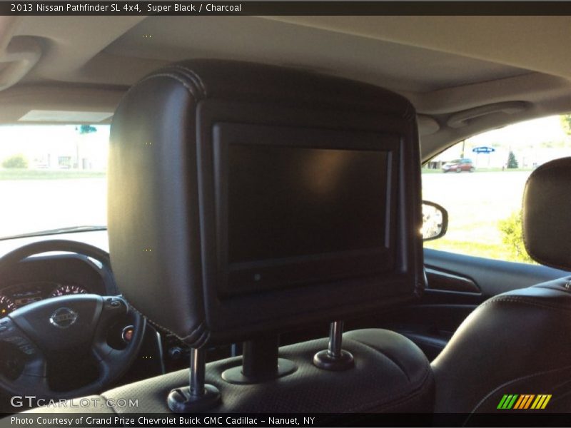 Super Black / Charcoal 2013 Nissan Pathfinder SL 4x4