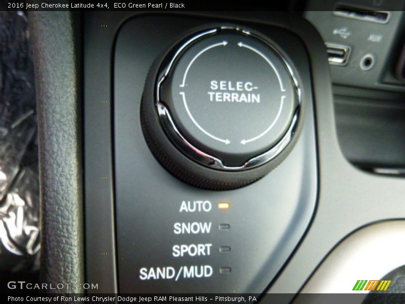 ECO Green Pearl / Black 2016 Jeep Cherokee Latitude 4x4