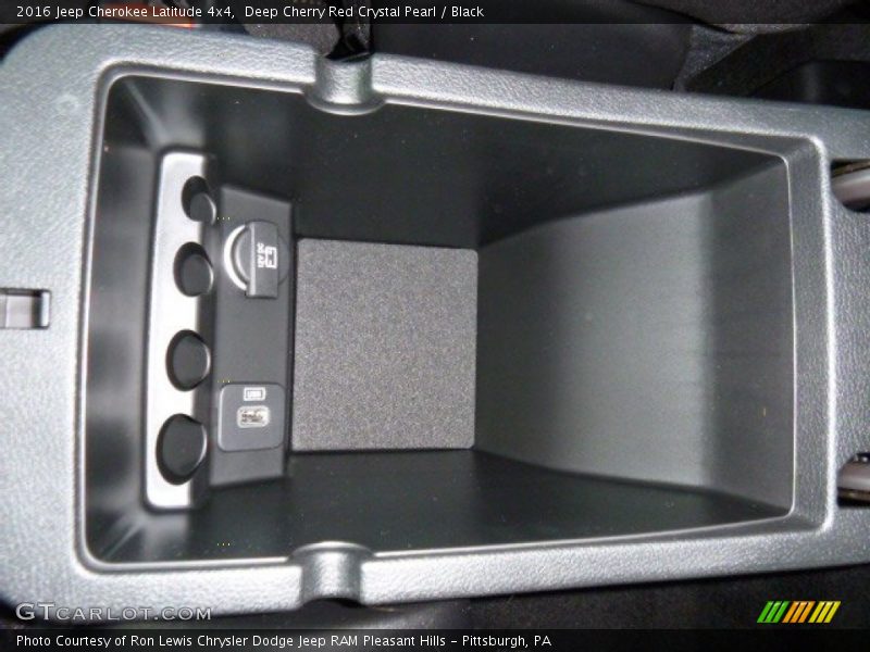 Deep Cherry Red Crystal Pearl / Black 2016 Jeep Cherokee Latitude 4x4