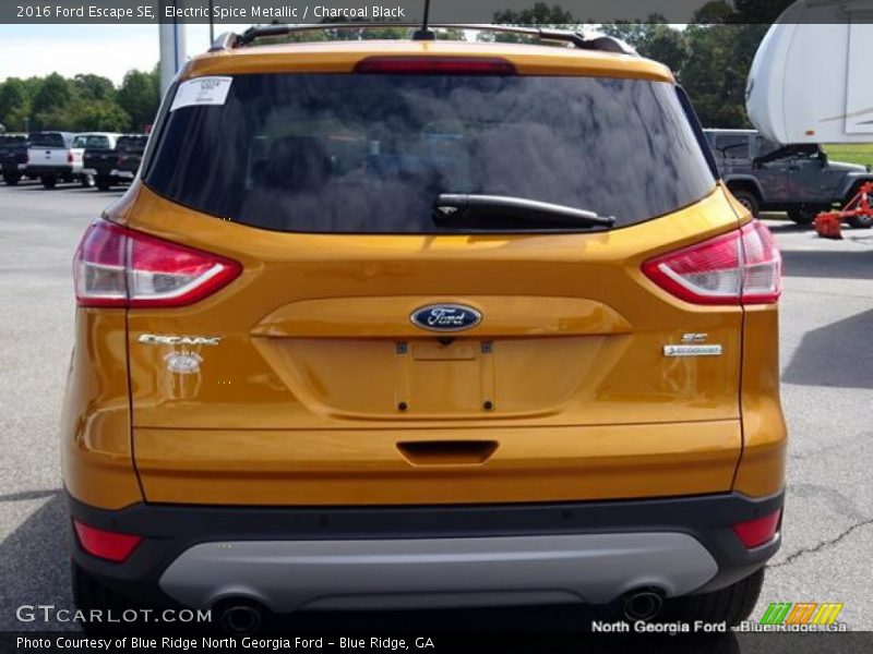 Electric Spice Metallic / Charcoal Black 2016 Ford Escape SE